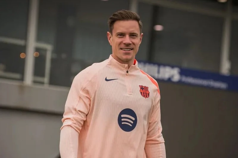 Ter Ştegen Barselonadan Maaş Güzəşti Etməyəcək