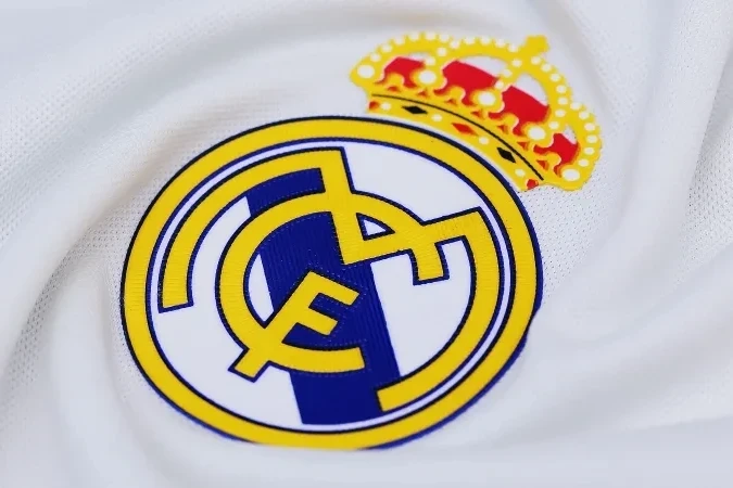 “Real”ın 6 ayda gəliri yarım milyard avro olub
