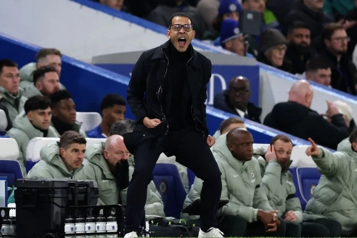 Росеньор раскритиковал решение Кайседо: Он принял плохое решение, мы не смогли сохранить спокойствие в матче