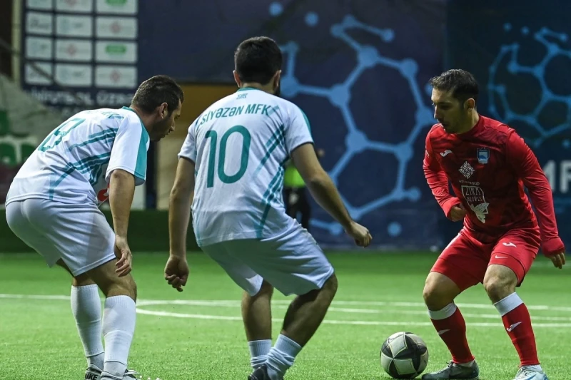 Minifutbol çempionatında X tur yekunlaşıb
