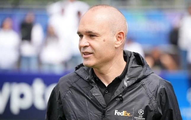 Andres Iniesta, Fas Futbol Federasyonu ile iş birliği yapabilir