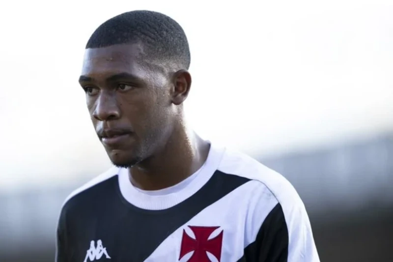 Barcelona sent an offer to transfer Vasco da Gama's 19-year-old striker Rayan