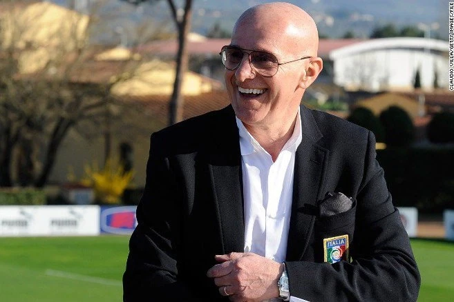 Arriko Sakki İtaliya futbolunda şəxsi maraqların və eqoizmin üstünlüyündən narahatdır