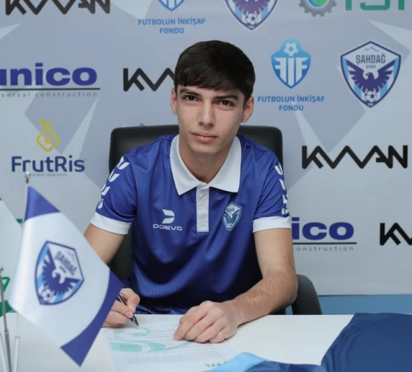 Şahdağ Qusar Arsen Xalilovu transfer etdi