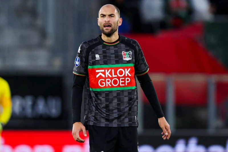 Niderlandlı futbolçu Bas Dost karyerasını başa vurdu