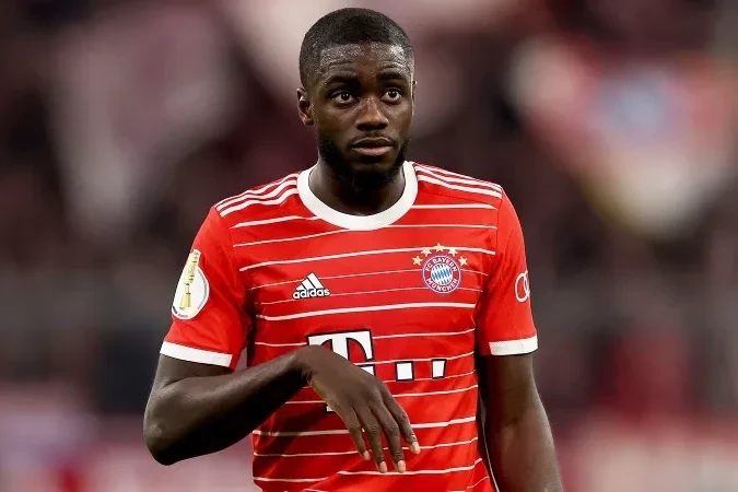 Upamekano, Chelsea ve Manchester Citynin radarında