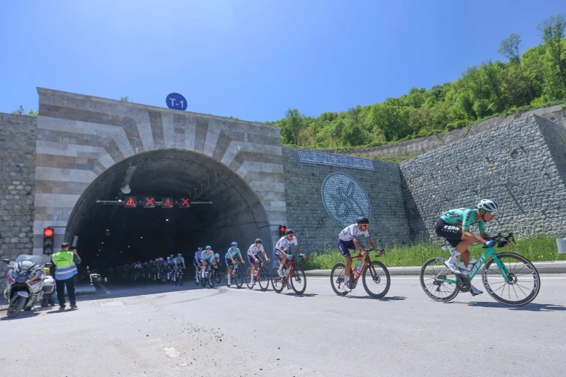 Bakı-Xankəndi veloyürüşü: Azərbaycan velosiped idmanının beynəlxalq arenaya dönüşü və ölkənin dünyaya tanıdılması