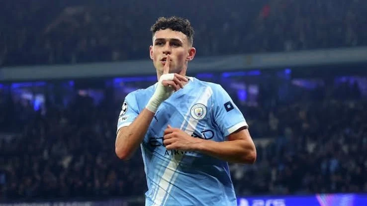 Milan Mançester Siti futbolçusu Filip Fodenin transferinə maraq göstərir