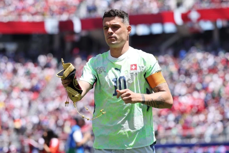 Granit Xhaka Chelsea'ye transfer edilecek