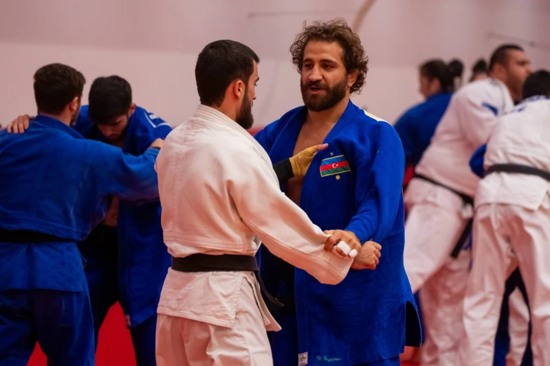 Azərbaycan cüdoçuları İslam Həmrəyliyi Oyunları və U-23 Avropa çempionatına Bakıda hazırlaşır Azərbaycan cüdoçuları İslam Həmrəyliyi Oyunları və U-23 Avropa çempionatına Bakıda hazırlaşır