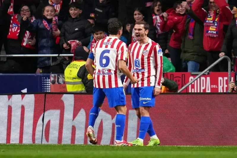 Atletiko Barselonanı İspaniya Kubokunda darmadağın etdi