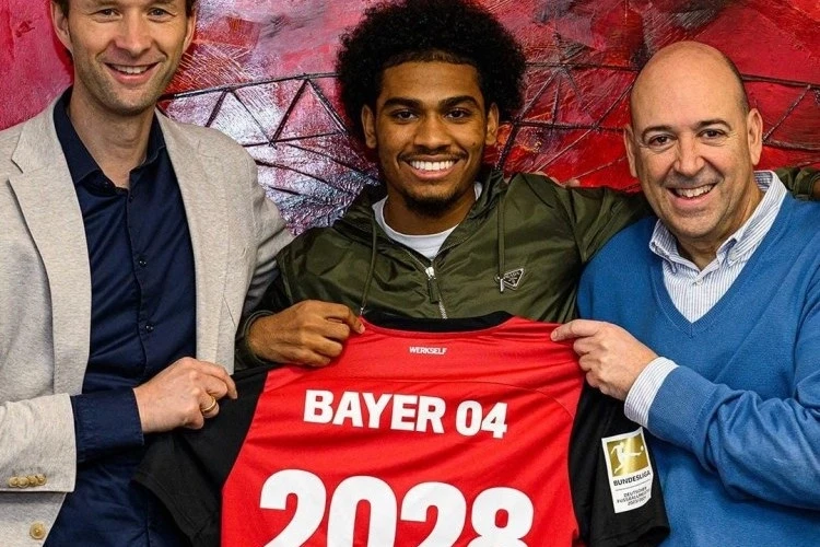 Bayer Mərakeş millisinin üzvü ilə müqavilə imzaladı