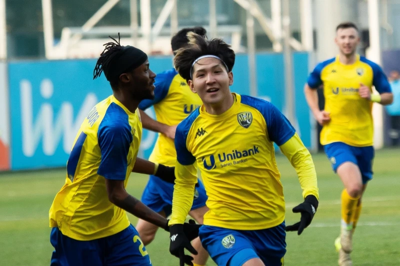 Misli Premyer Liqası: Kəpəz Qarabağı gözlənilmədən məğlub etdi (2:0)