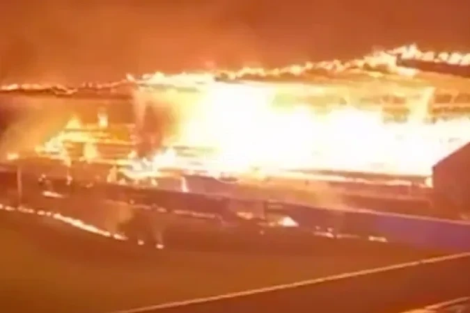 Finlandiyada Futbol Stadionunda Yanğın: Yetkinlik Yaşına Çatmayanlar Günahkar Bilindi