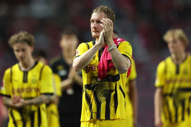 Arsenal və Barselona Yulian Brandtı transfer etmək üçün maraqlıdır