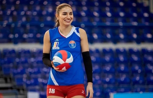 Millimizin üzvü Macarıstan klubunu tərk edib