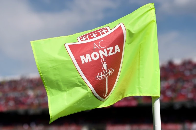 Berluskoni ailəsi Monzanı ABŞ fonduna satdı