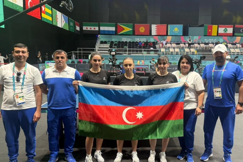 Azerbaijan's national table tennis team advances to the semi-finals