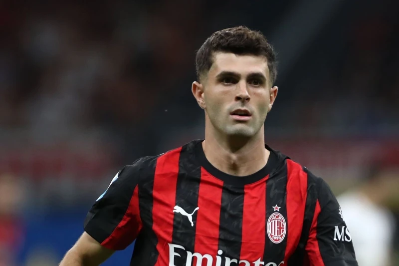 Pulisic responds to rumors of leaving Milan