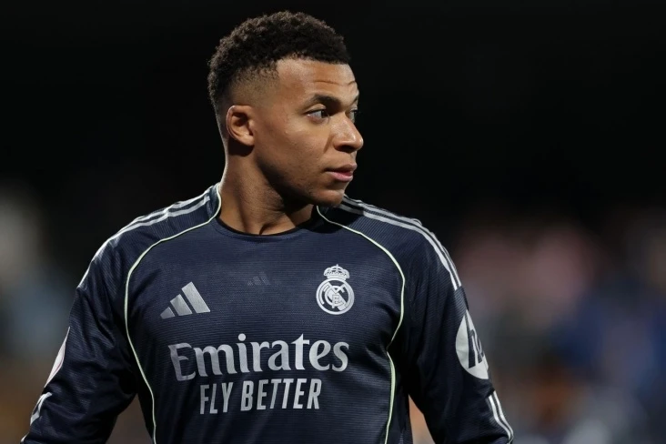 Kilian Mbappe İspaniya Super Kuboku finalında Barselona ilə oyuna ehtiyat oyunçu kimi başlayacaq