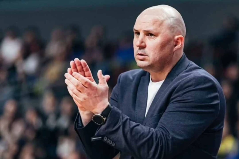 БК Нефтчи расстался с главным тренером и помощником