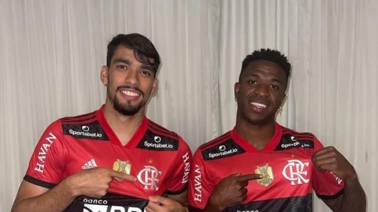 Lucas Paqueta'dan Vinicius'a destek: Onu tanıyanlar ne kadar iyi bir insan olduğunu biliyor