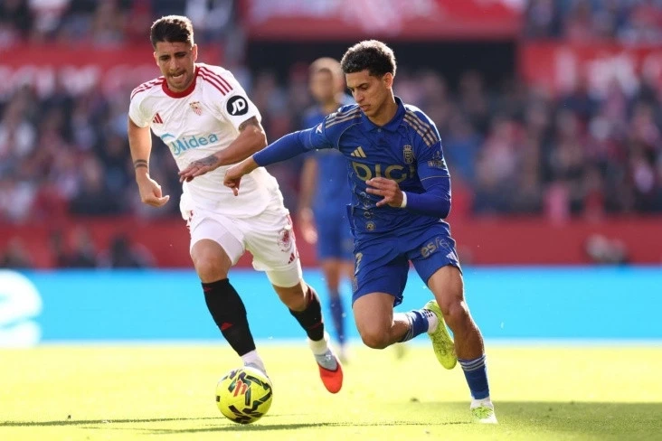 Sevilla Crushes Oviedo: 4-0 Victory in La Liga - VIDEO