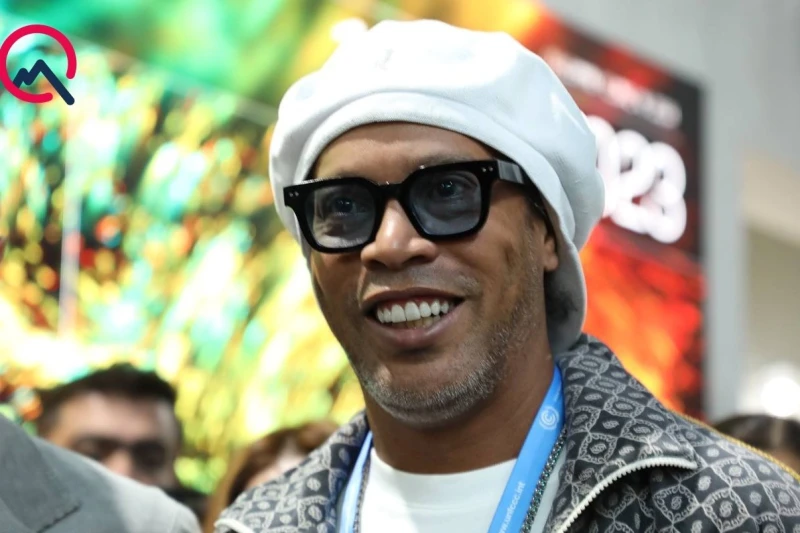 Ronaldinyo Bakı Olimpiya Stadionunda