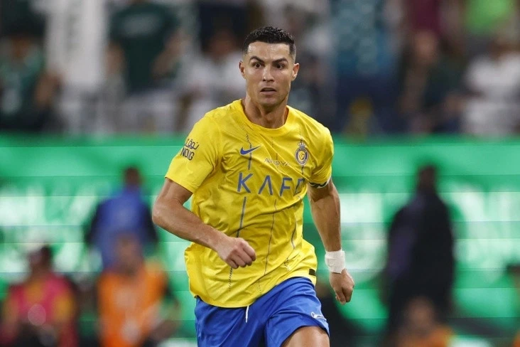 Kriştiano Ronaldo Əl-Nəsrin Əl-Həzm üzərində qələbəsində 950-ci qolunu vurub Kriştiano Ronaldo Əl-Nəsrin Əl-Həzm üzərində qələbəsində 950-ci qolunu vurub