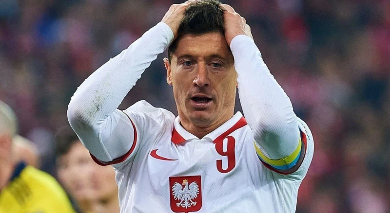 Lewandowski's future plans: Transfer rumors and situation at Barcelona