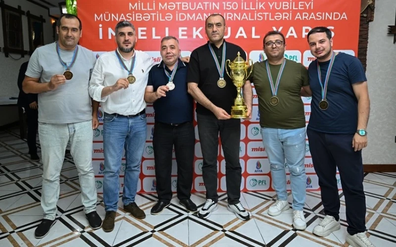 Milli Mətbuat Gününə həsr olunmuş idman jurnalistləri arasında intellektual yarış keçirilib