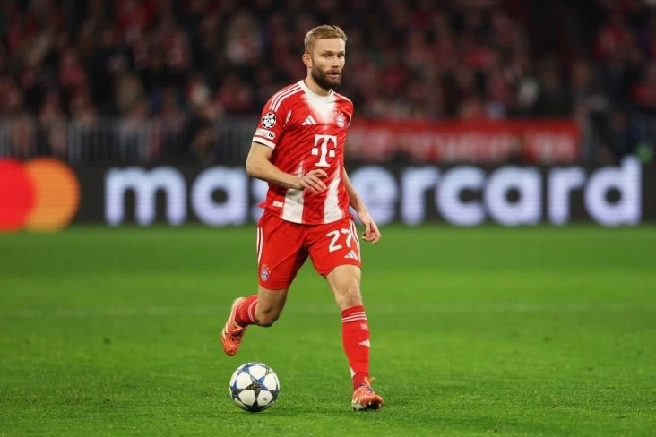 Konrad Laymer Avstriyada İlin Futbolçusu Seçildi