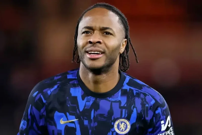 Rahim Sterlinqin iş icazəsi problemi Feyenoordu xaricdə məşq etməyə məcbur edir