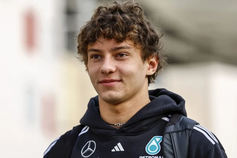 Andrea Kimi Antonelli Formula 1'de En Genç Lider Oldu