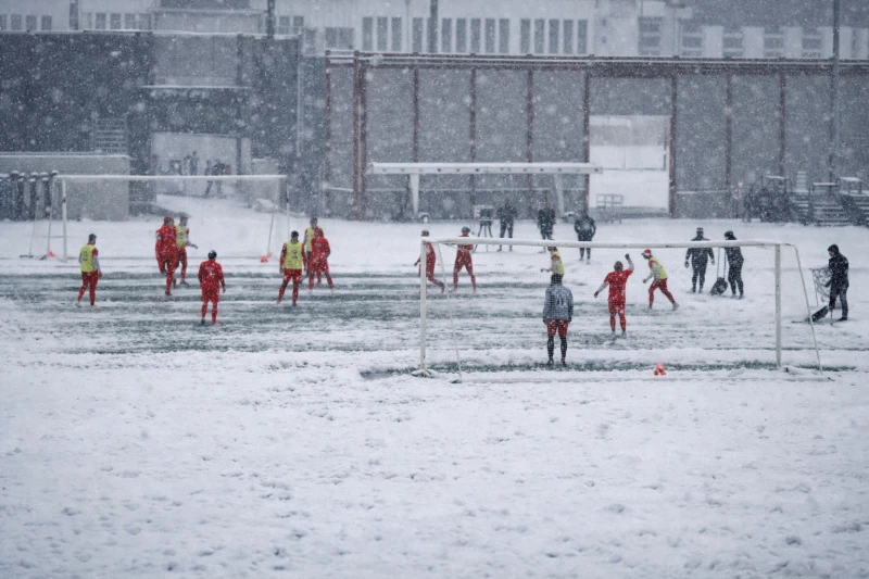 Bavariya qarla Ayntraxt oyununa hazırlaşır: Buzlu sınaq