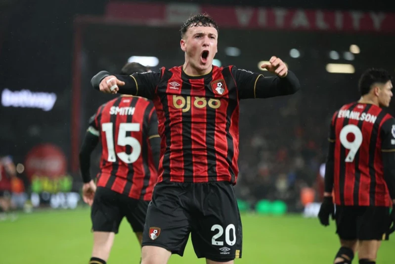 Alex Jimenez resmen Bournemouth'a transfer oldu