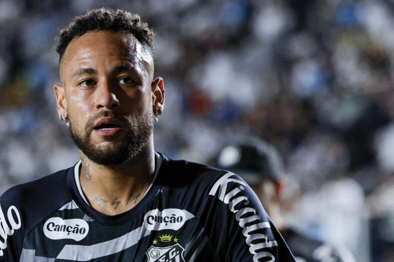 Neymar Santosun məşqinə gəlmədi, axtarılır