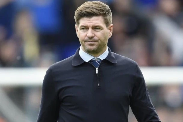 Steven Gerrard, Arne Slot'un Yerine Gelebilir