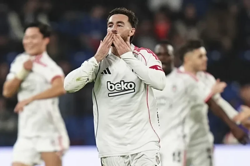 Super Liqa: Beşiktaş Başakşehir üzərində 90+7-ci dəqiqədə qələbə qazandı