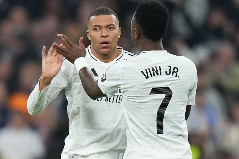 Mourinyo Real Madriddə Mbappe və Vinisius tandemini gücləndirməlidir