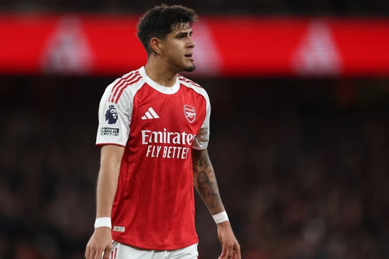 Barselona Arsenalın müdafiəçisi Pyero İnkapyeyə göz dikib