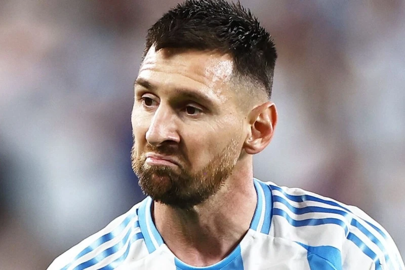 Messi kədərlənib