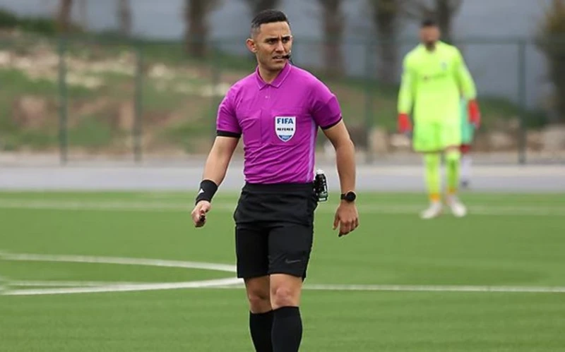 Azərbaycanın FIFA referisi: "Qısa müddətdə Avropa çempionatı kimi mötəbər yarışa təyinat alacağımı gözləmirdim"