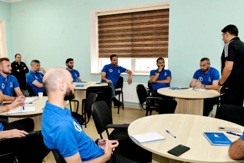 Bakıda UEFA A kateqoriyalı məşqçi kursunun I mərhələsinə start verildi