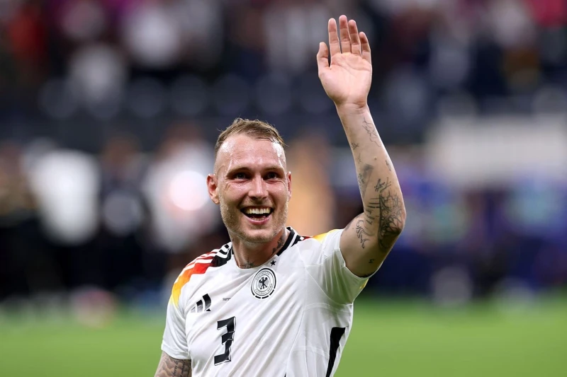 Manchester United Wants to Transfer David Raum