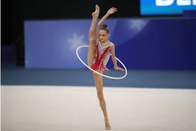 Winter Fairytale turnirində 9 ölkədən 262 gimnast mübarizə aparıb, Linoy Aşram ustad dərsi keçib