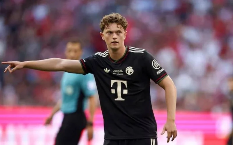 PSV, Bayern Münih'in orta saha oyuncusu Paul Wanner'i transfer etti