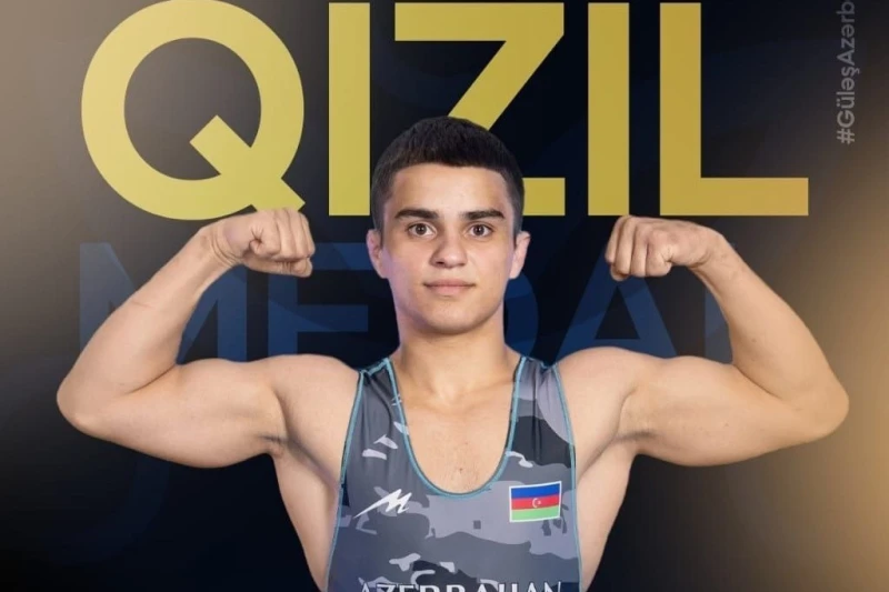 Айхан Джавадов завоевал золотую медаль на чемпионате мира U-20, победив армянского соперника