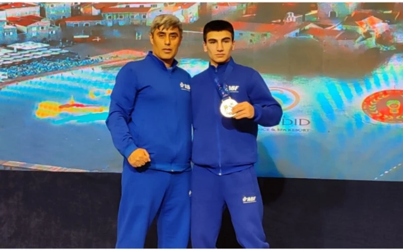 Monteneqroda qızıl medal qazanan Zidan Hümbətov: "Qazaxıstan çempionuna qarşı ilk döyüşüm daha çətin oldu"