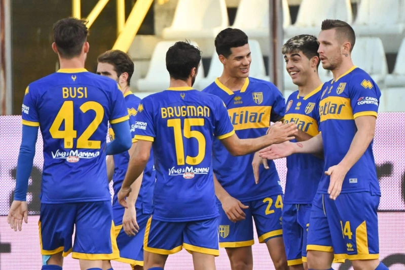 Parma Cagliari ile berabere kaldı